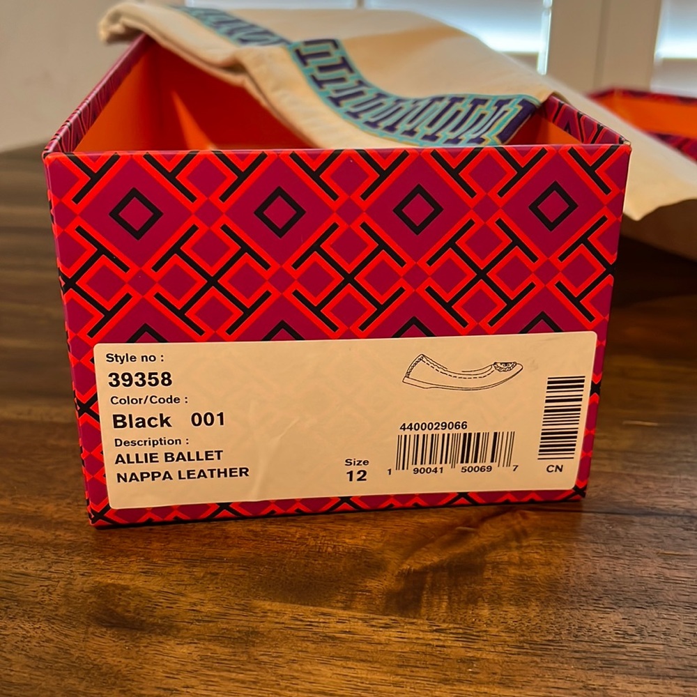 Tory Burch Allie ballet size 12